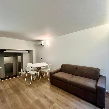 Central Side Apartment Milan Bagian luar foto