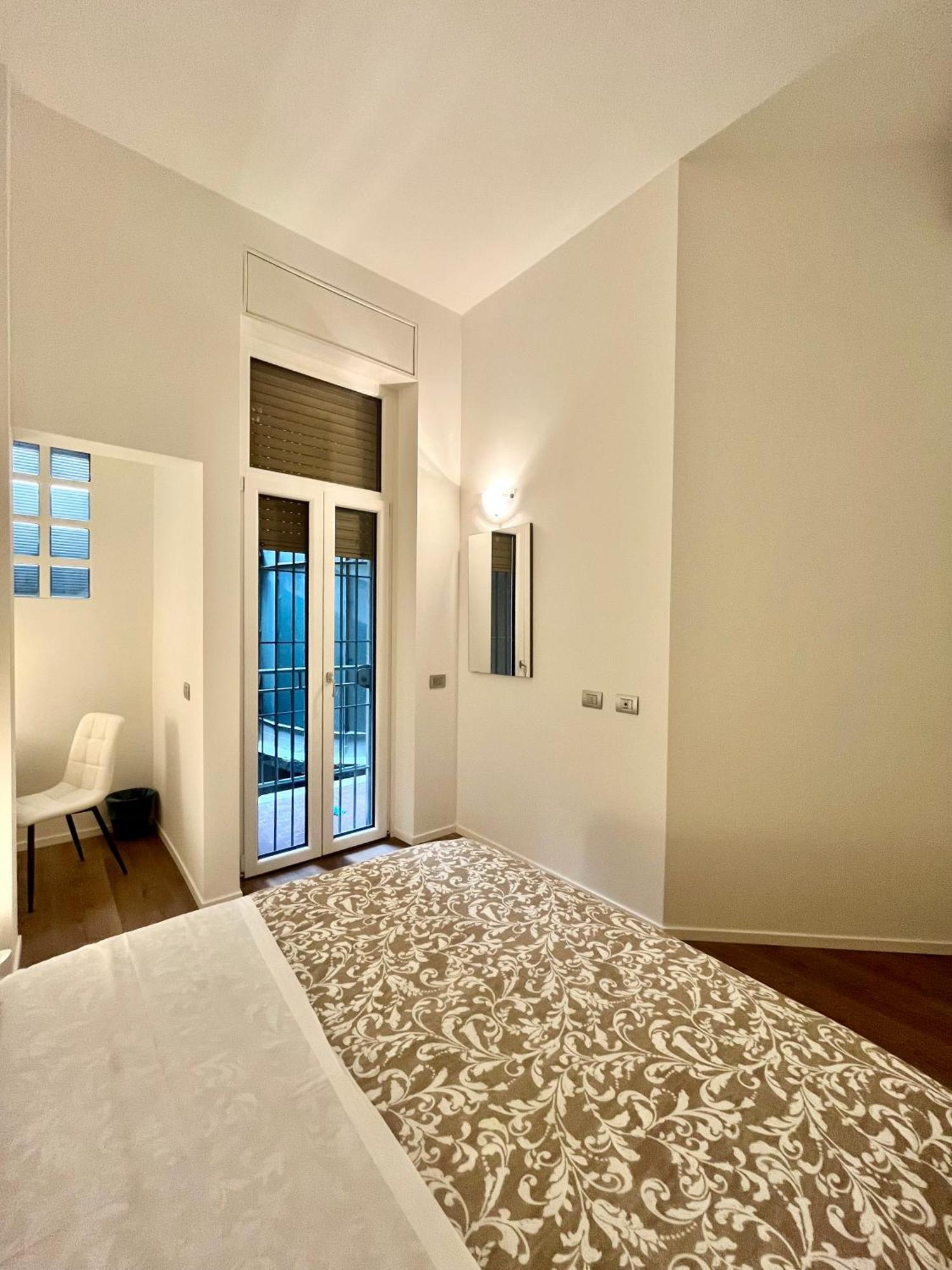 Central Side Apartment Milan Bagian luar foto