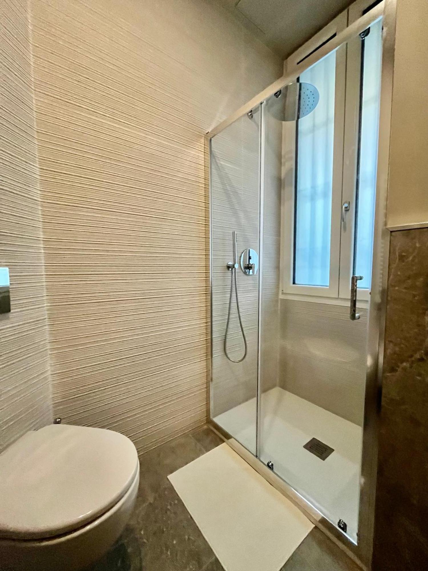Central Side Apartment Milan Bagian luar foto